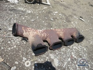 Our cracked exhaust manifold.