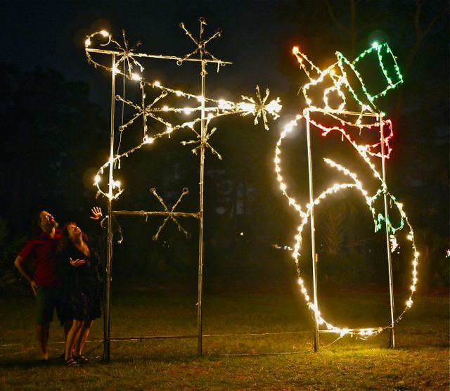 Happy Holidays Technomadia