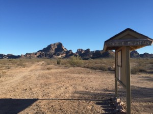 One of the many dirt roads leading up to boondocking sites. 